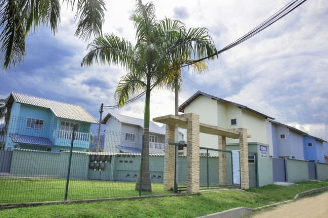 Imagem Casa de Condomínio com 2 Quartos à Venda, 70 m² em Cadetes Fabres - Guapimirim Imagem Casa de Condomínio com 2 Quartos à Venda, 70 m² em Cadetes Fabres - Guapimirim