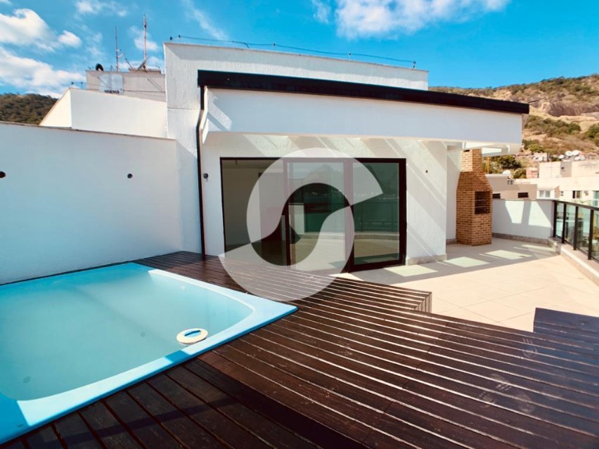 Imagem Cobertura com 4 Quartos à Venda, 239 m² em Charitas - Niterói