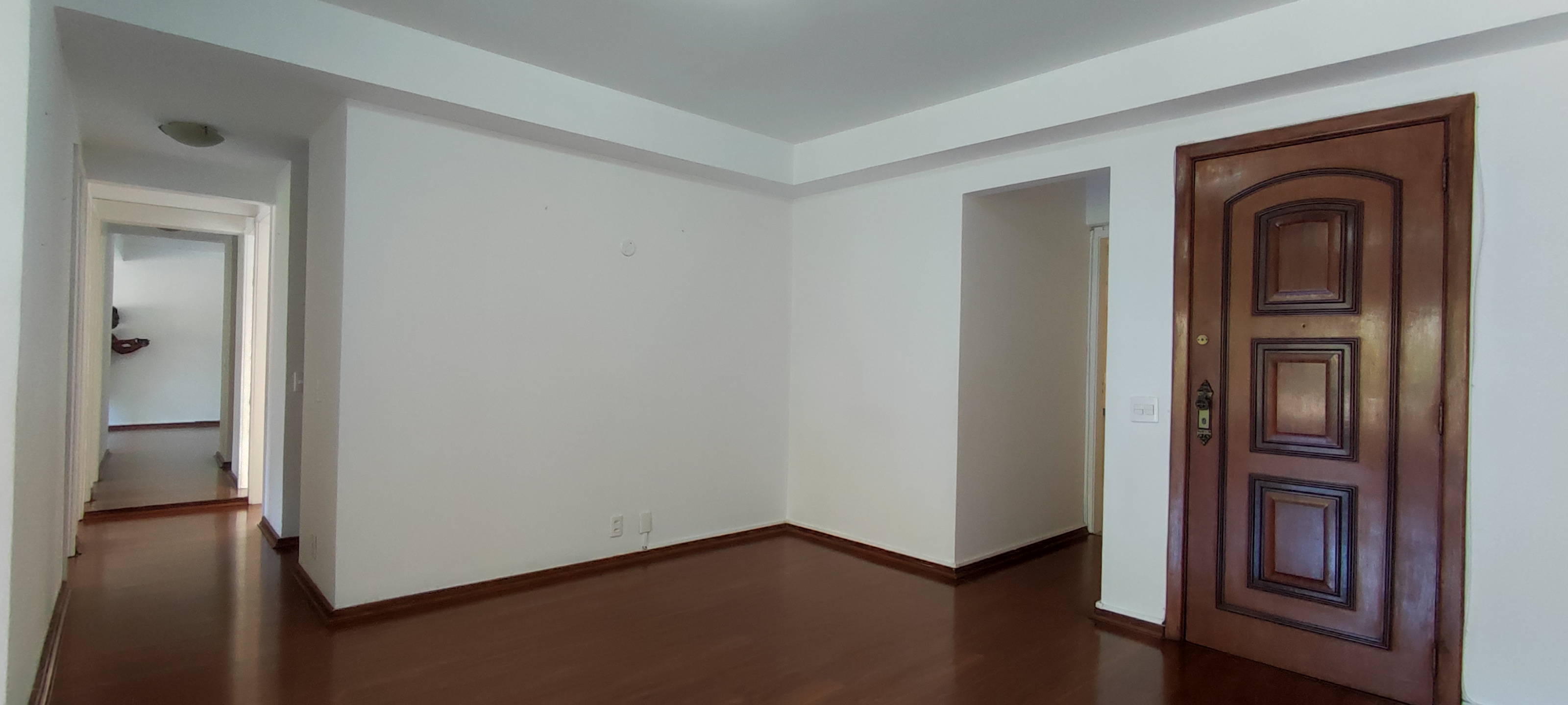 Imagem Apartamento com 3 Quartos à Venda, 118 m²em Laranjeiras - Rio de Janeiro Imagem Apartamento com 3 Quartos à Venda, 118 m²em Laranjeiras - Rio de Janeiro