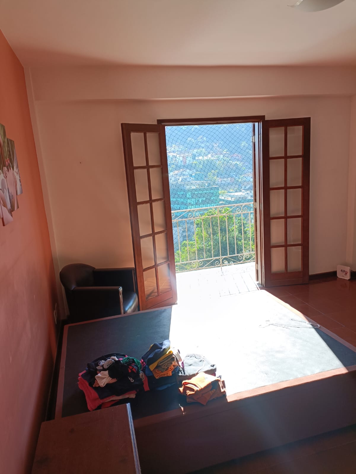 Imagem Casa de Condomínio com 2 Quartos à Venda, 80 m²em Jardim Pinheiros - Teresópolis