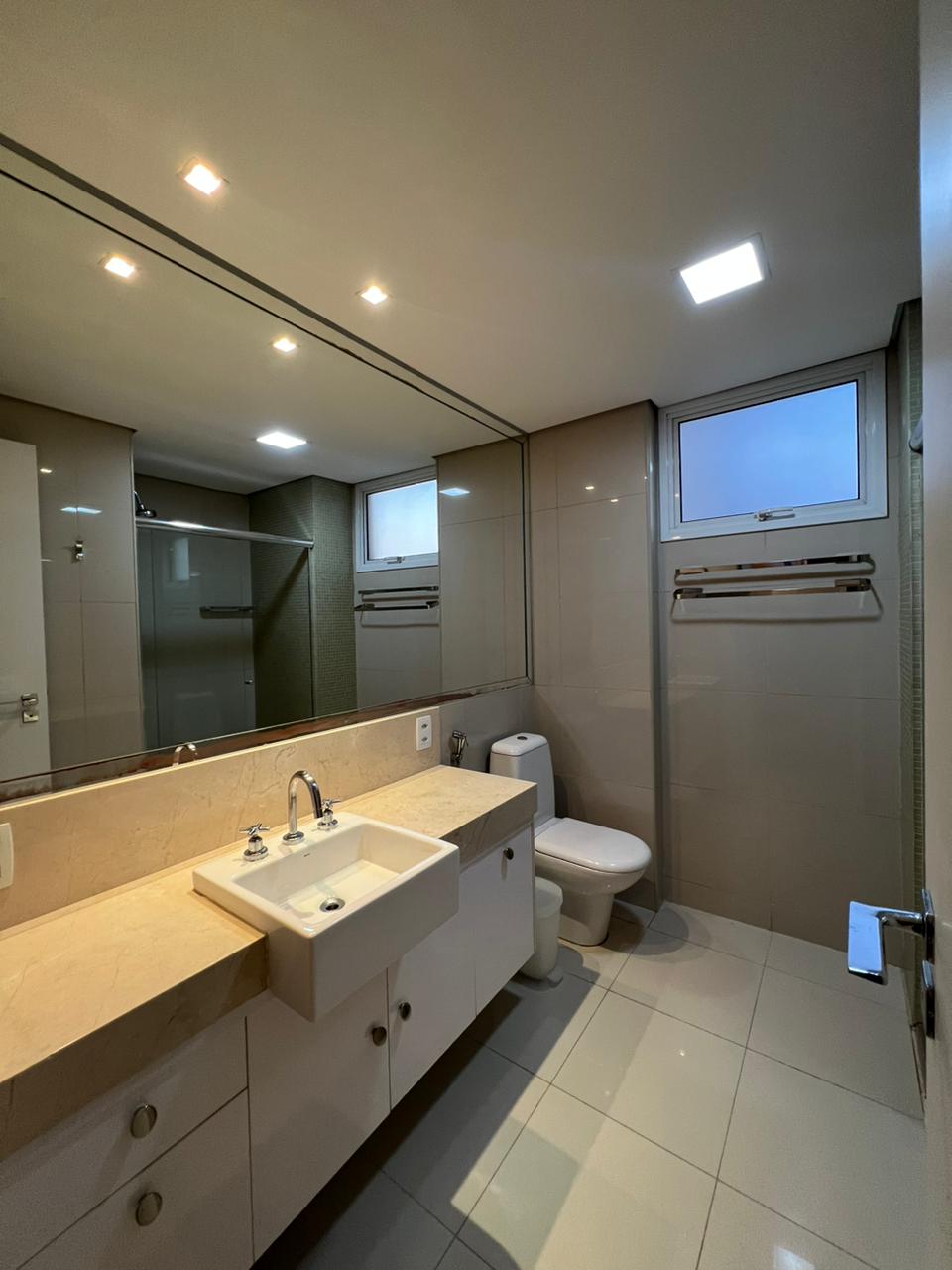 Imagem Apartamento com 2 Quartos à Venda, 135 m²em Cambuí - Campinas