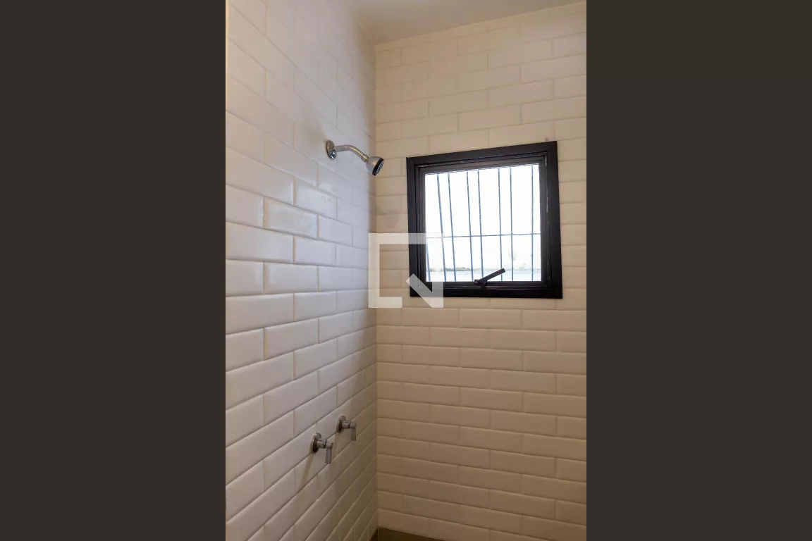 Imagem Casa com 4 Quartos à Venda, 257 m²em Vila Gumercindo - São Paulo Imagem Casa com 4 Quartos à Venda, 257 m²em Vila Gumercindo - São Paulo