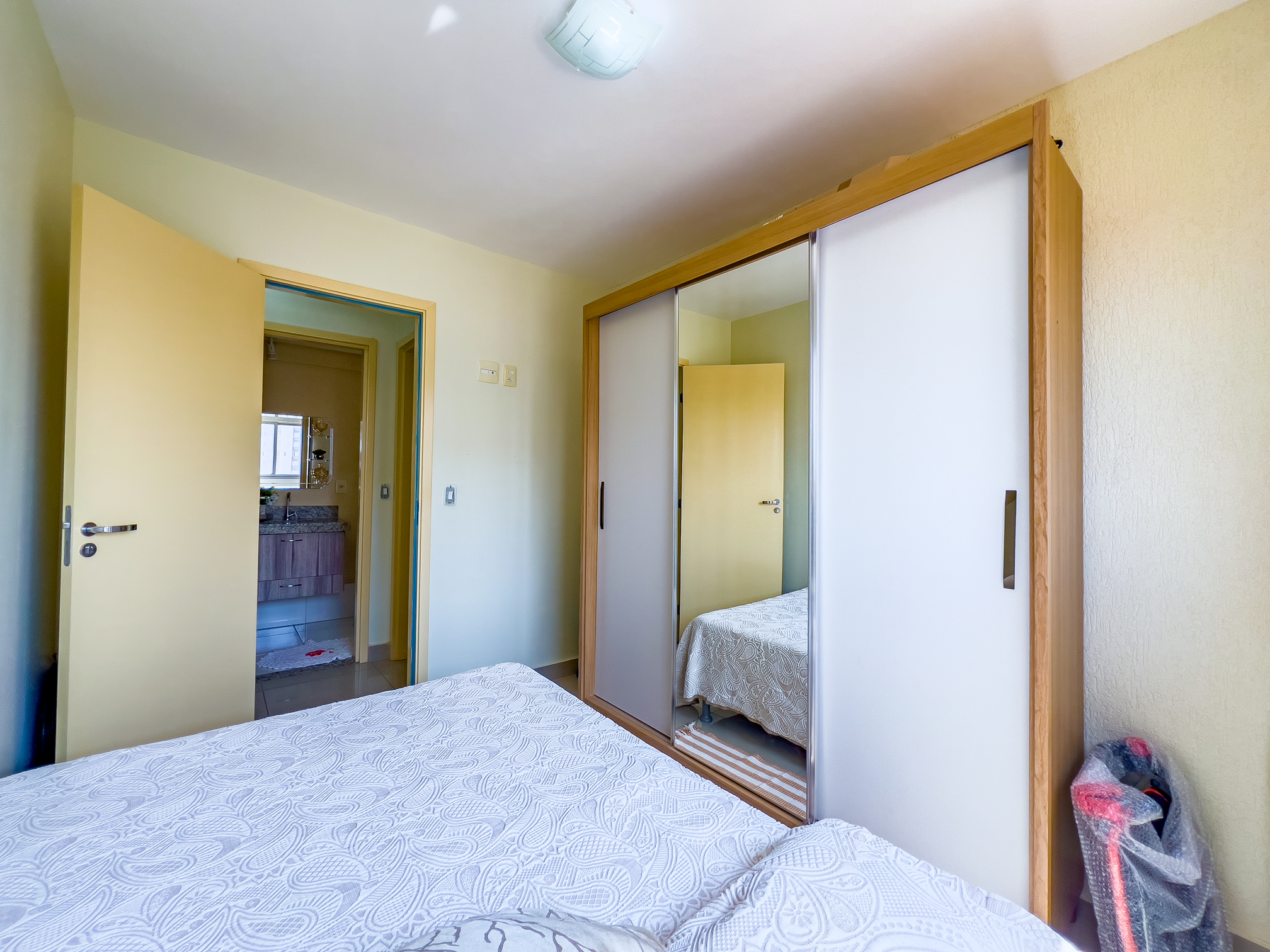 Imagem Apartamento com 2 Quartos à Venda, 55 m²em Vila Rosa - Goiânia