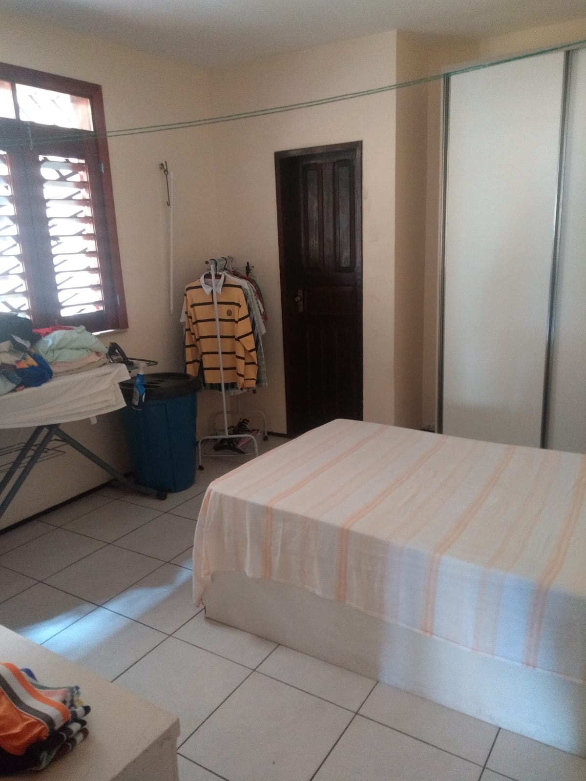 Imagem Casa com 4 Quartos à Venda, 250 m²em Cidade dos Funcionários - Fortaleza Imagem Casa com 4 Quartos à Venda, 250 m²em Cidade dos Funcionários - Fortaleza