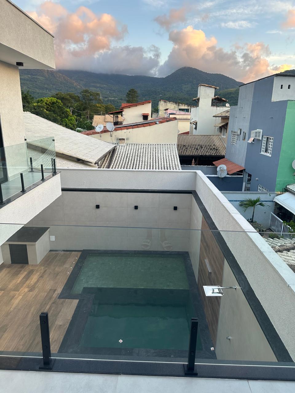 Imagem Casa de Condomínio com 5 Quartos à Venda, 200 m² em Campo Grande - Rio de Janeiro Imagem Casa de Condomínio com 5 Quartos à Venda, 200 m² em Campo Grande - Rio de Janeiro