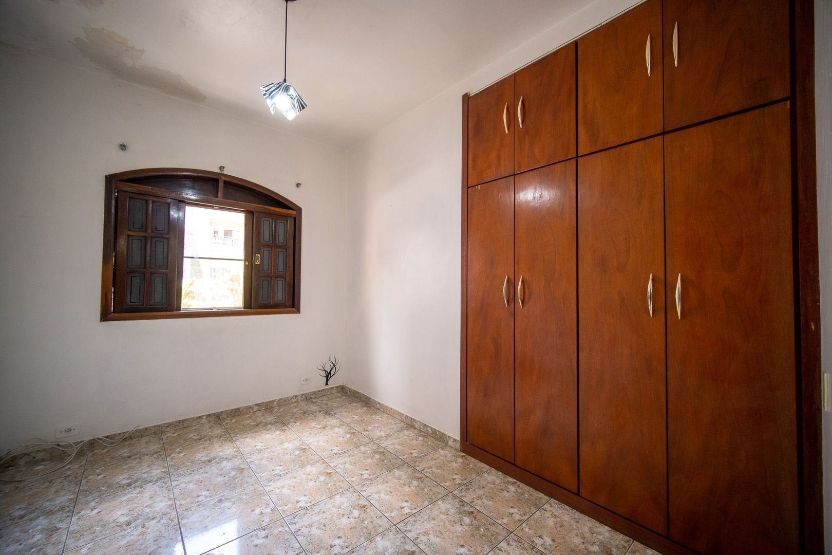Imagem Casa com 4 Quartos à Venda, 176 m² em Jardim Elvira - Osasco Imagem Casa com 4 Quartos à Venda, 176 m² em Jardim Elvira - Osasco