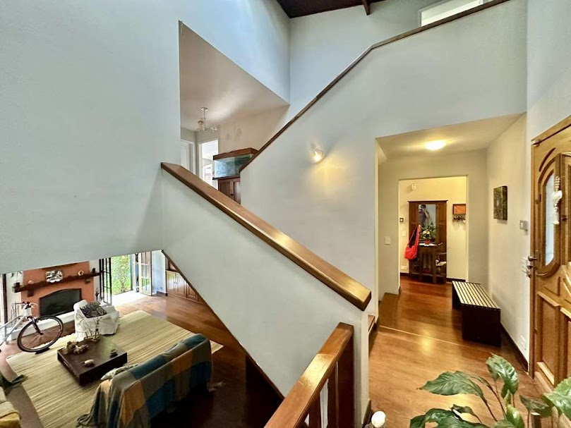 Imagem Casa com 4 Quartos à Venda, 228 m² em Jardim Jussara - São Paulo