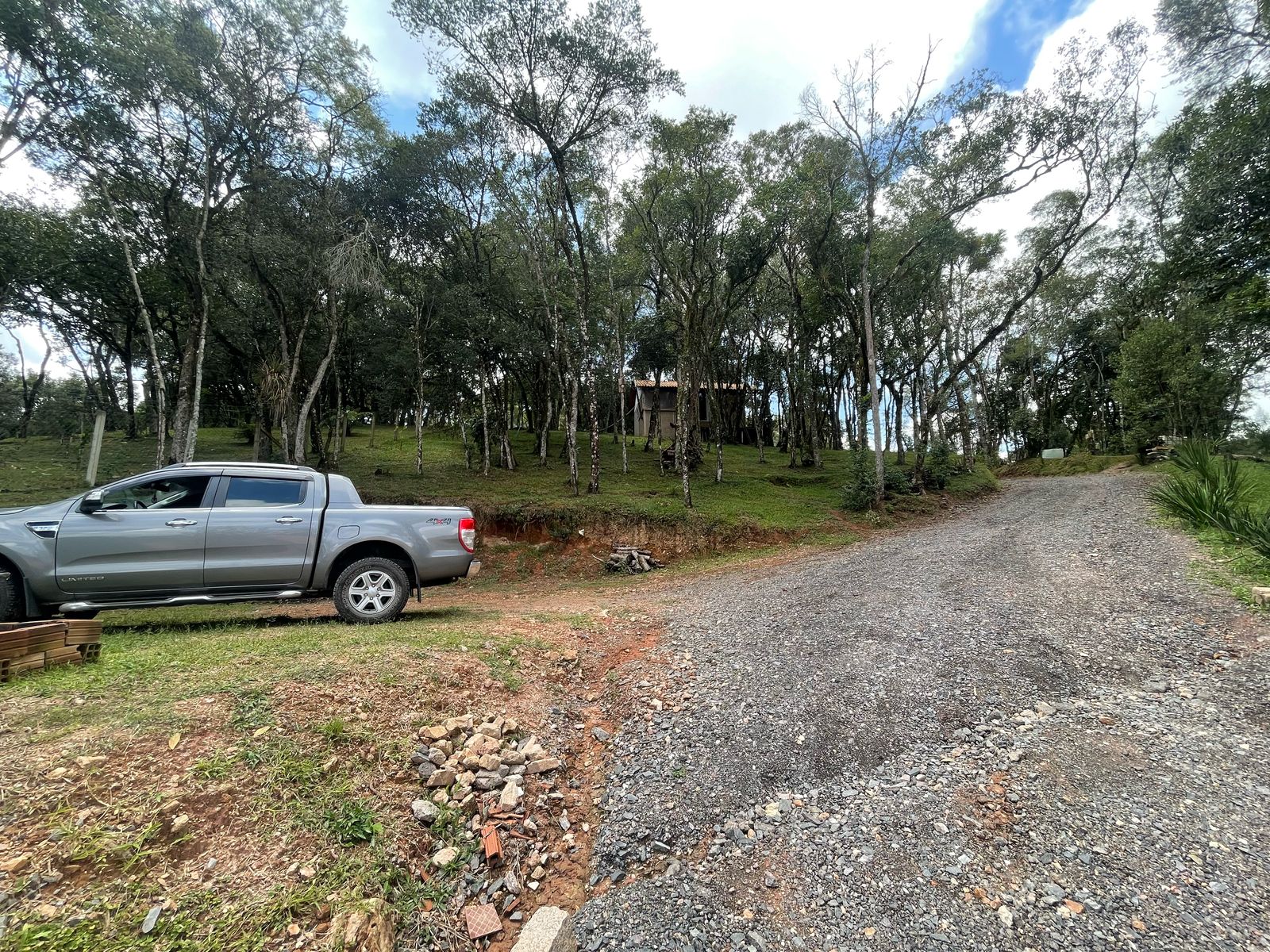 Imagem Chácara com 3 Quartos à Venda, 6.800 m² em Salgadinho - Campo Largo