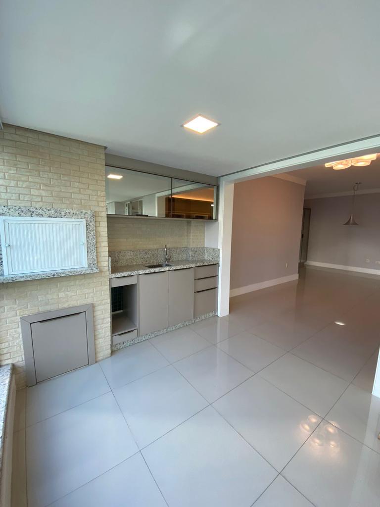 Imagem Apartamento com 3 Quartos à Venda, 128 m²em Centro - Balneário Camboriú Imagem Apartamento com 3 Quartos à Venda, 128 m²em Centro - Balneário Camboriú