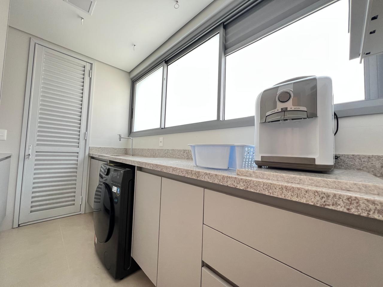 Imagem Apartamento com 3 Quartos para Temporada, 143 m² em Riviera - Bertioga Imagem Apartamento com 3 Quartos para Temporada, 143 m² em Riviera - Bertioga