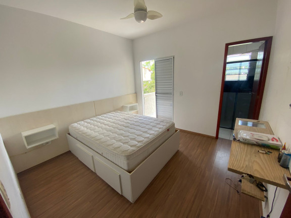 Imagem Casa de Condomínio com 3 Quartos à Venda, 154 m² em Jardim Mirna - Taboão da Serra