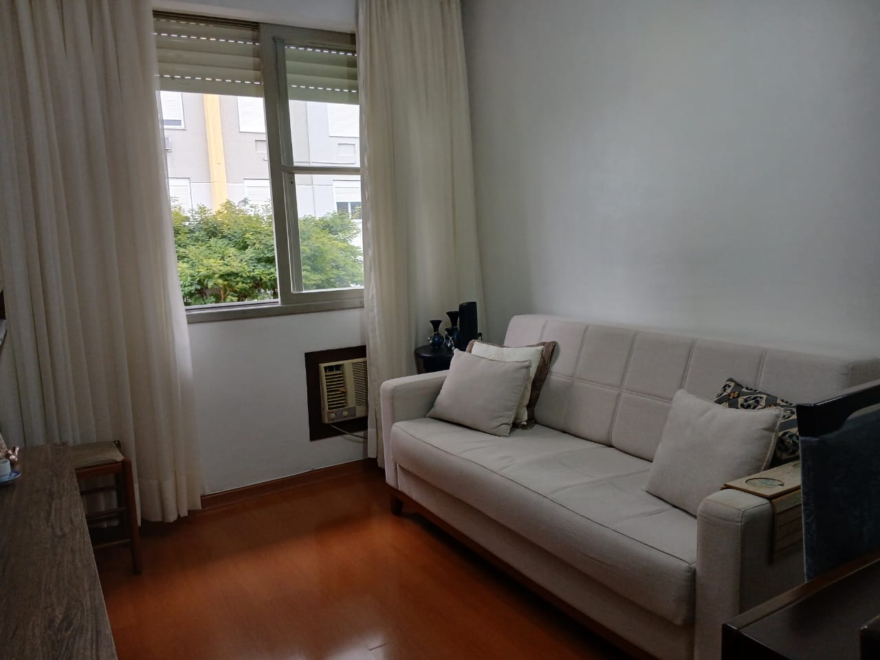 Imagem Apartamento com 2 Quartos à Venda, 47 m² em Cavalhada - Porto Alegre Imagem Apartamento com 2 Quartos à Venda, 47 m² em Cavalhada - Porto Alegre