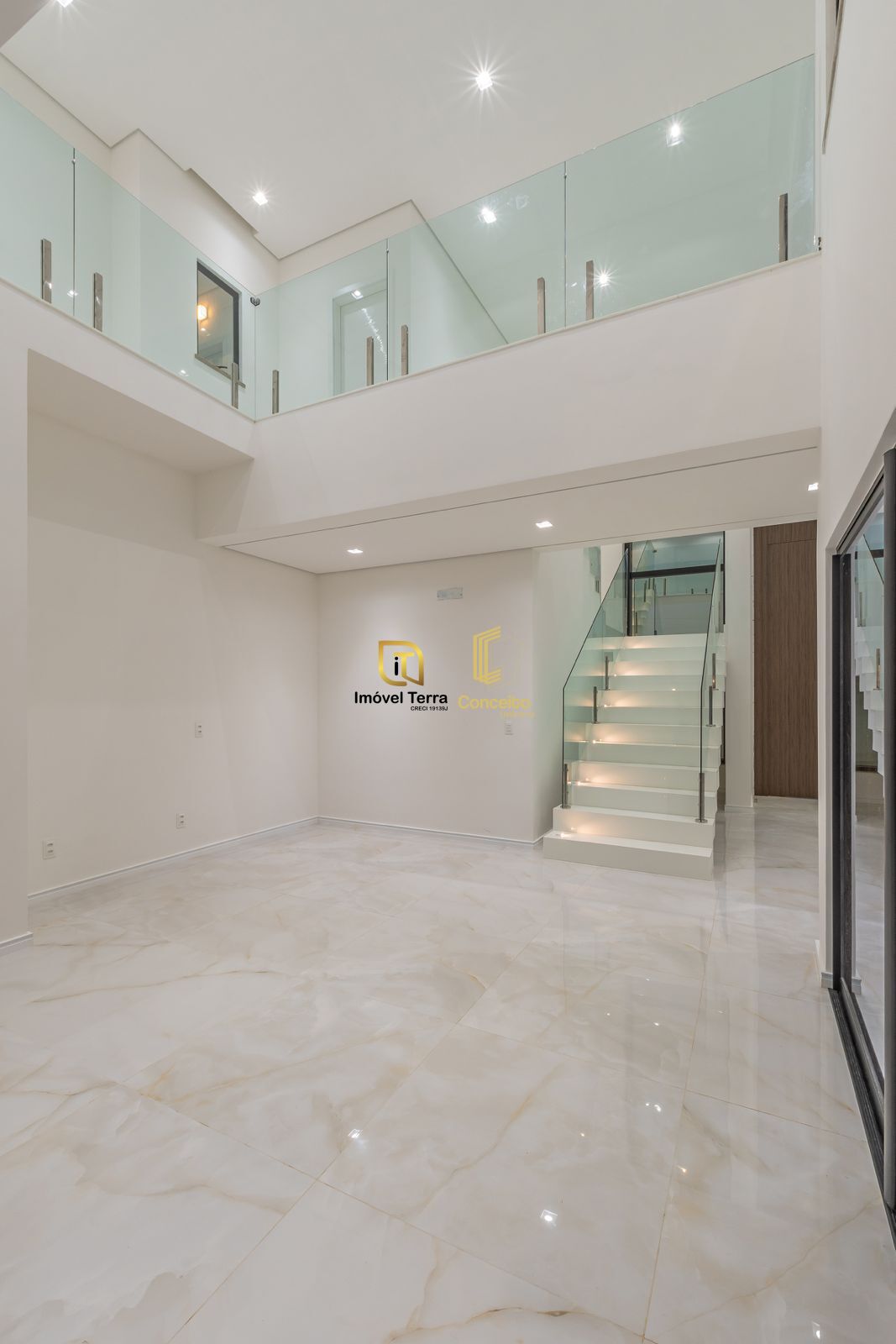 Imagem Casa de Condomínio com 5 Quartos à Venda, 356 m² em Cidade Alpha - Eusébio Imagem Casa de Condomínio com 5 Quartos à Venda, 356 m² em Cidade Alpha - Eusébio