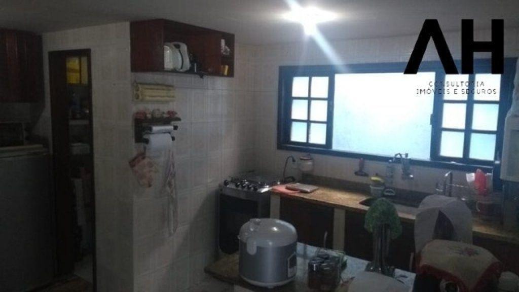 Imagem Casa com 3 Quartos à Venda, 350 m²em Piratininga - Niterói Imagem Casa com 3 Quartos à Venda, 350 m²em Piratininga - Niterói