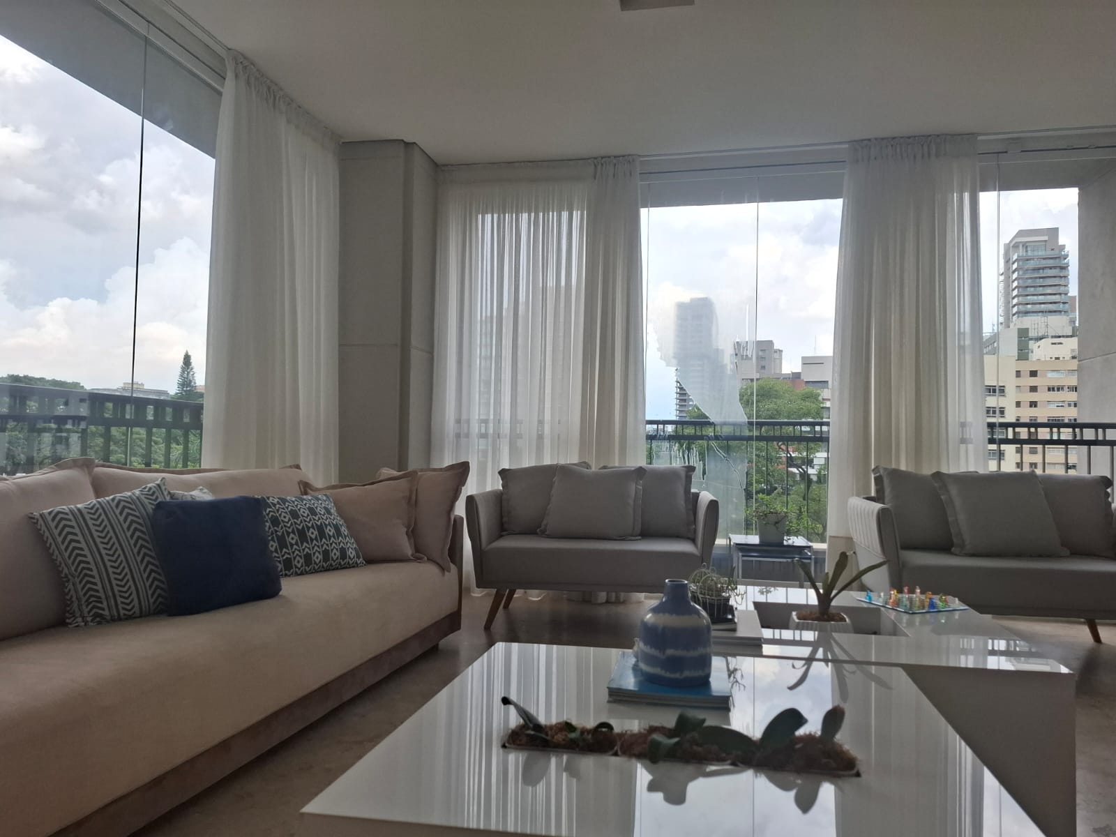 Imagem Apartamento com 4 Quartos à Venda, 408 m² em Moema - São Paulo Imagem Apartamento com 4 Quartos à Venda, 408 m² em Moema - São Paulo