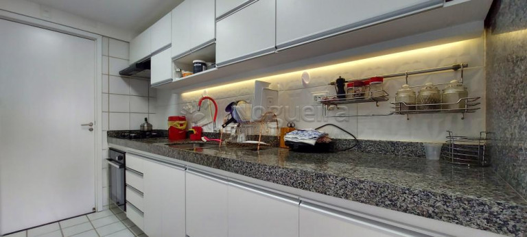 Imagem Apartamento com 2 Quartos à Venda, 65 m² em Boa Viagem - Recife