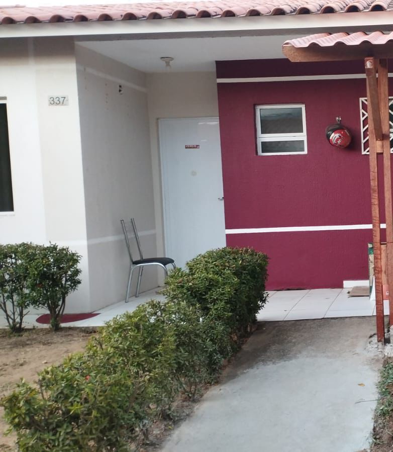 Imagem Casa de Condomínio com 2 Quartos à Venda, 43 m²em Senador Carlos Jereissati - Pacatuba