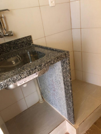 Kitnet para Alugar, 28 m² em Olaria - Rio de Janeiro