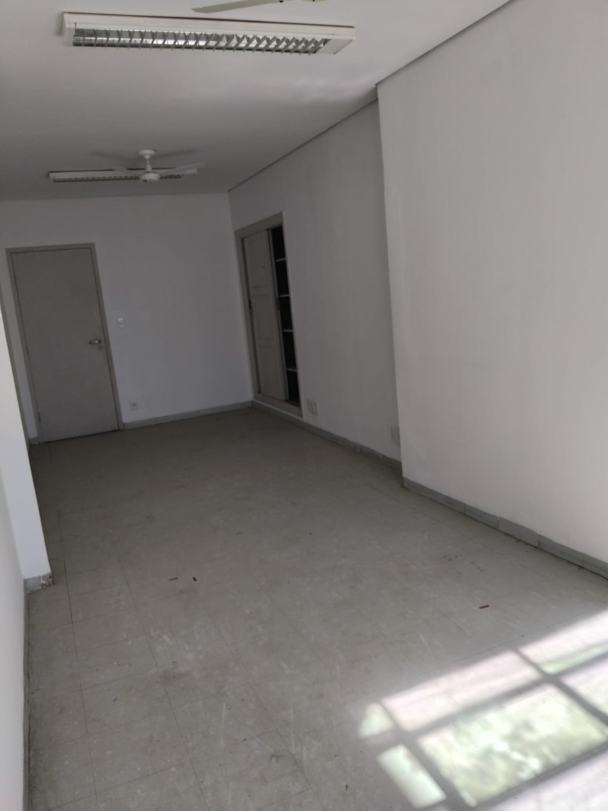 Imagem Imóvel Comercial à Venda ou Locação, 1.565 m² em Centro - Bragança Paulista Imagem Imóvel Comercial à Venda ou Locação, 1.565 m² em Centro - Bragança Paulista