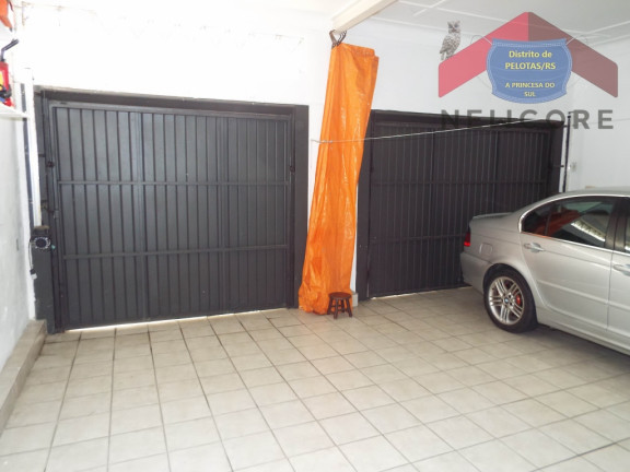 Imagem Apartamento com 3 Quartos à Venda,  em Centro - Pelotas
