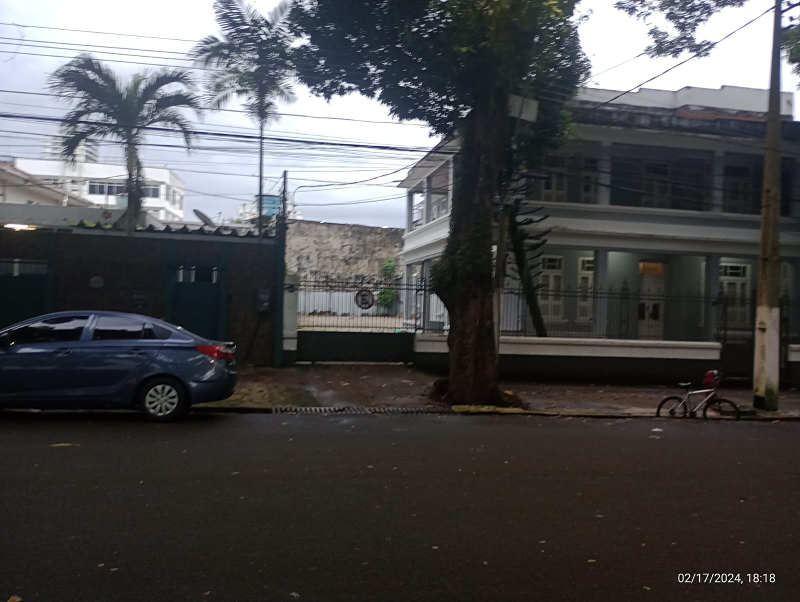 Imagem Sobrado com 5 Quartos para Alugar, 600 m²em Batista Campos - Belém Imagem Sobrado com 5 Quartos para Alugar, 600 m²em Batista Campos - Belém