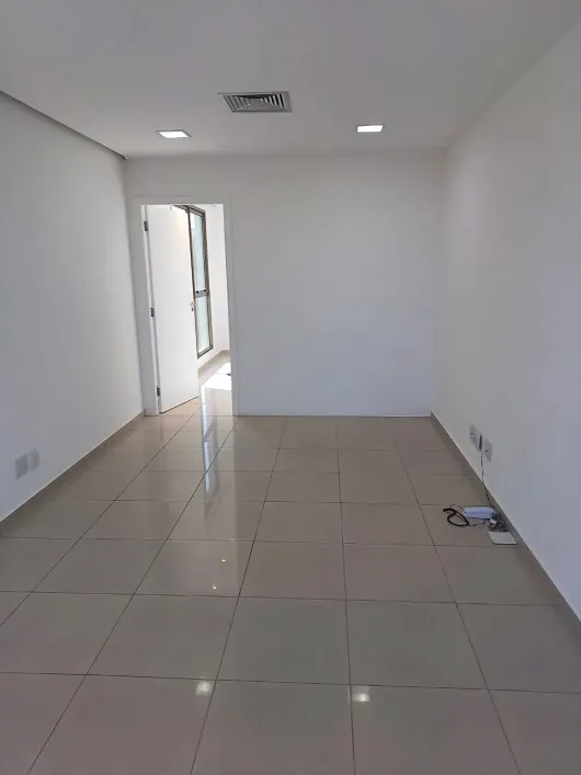 Imagem Sala Comercial à Venda ou Locação, 36 m²em Barra da Tijuca - Rio de Janeiro