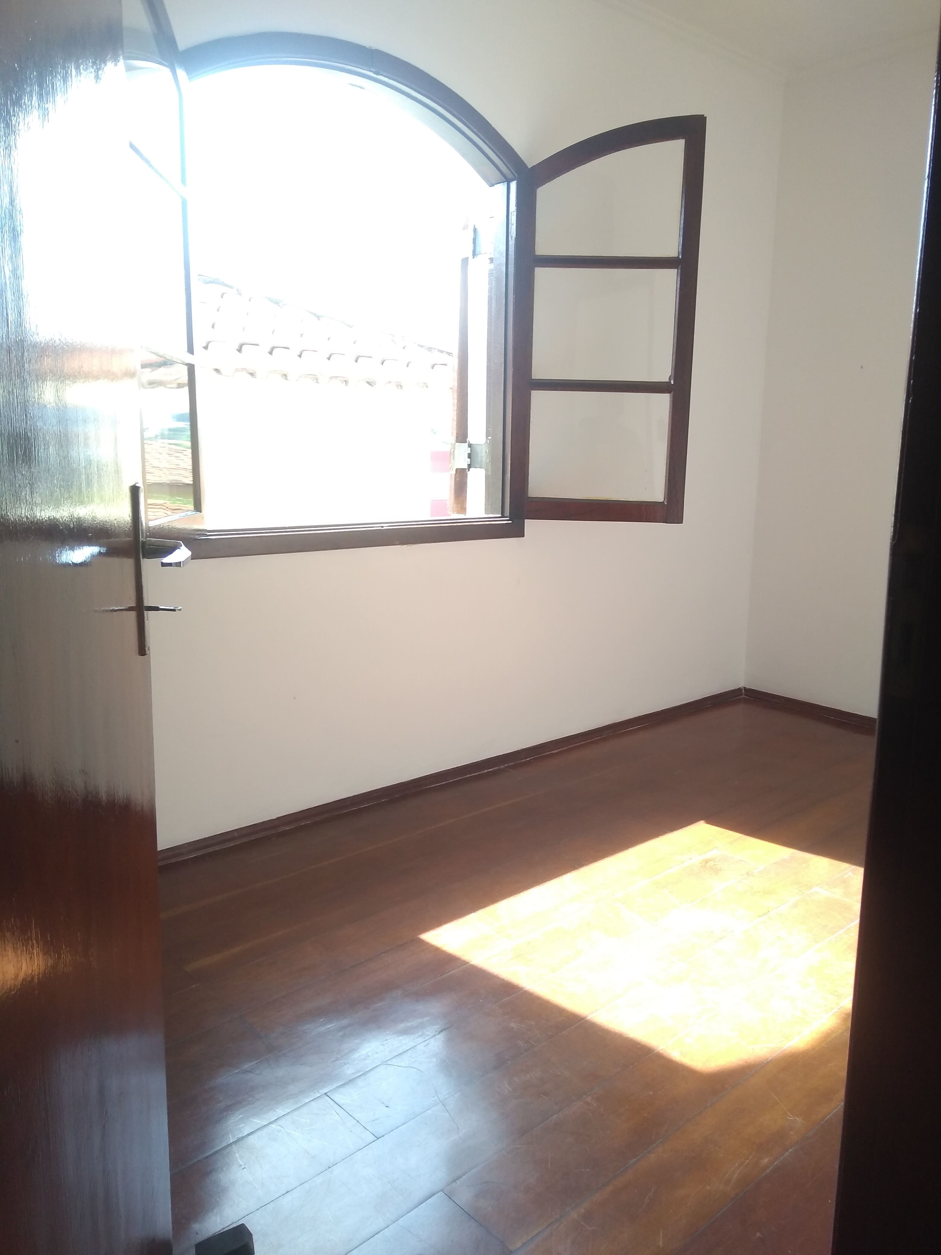 Imagem Sobrado com 3 Quartos à Venda, 205 m²em Vila Moinho Velho - São Paulo Imagem Sobrado com 3 Quartos à Venda, 205 m²em Vila Moinho Velho - São Paulo