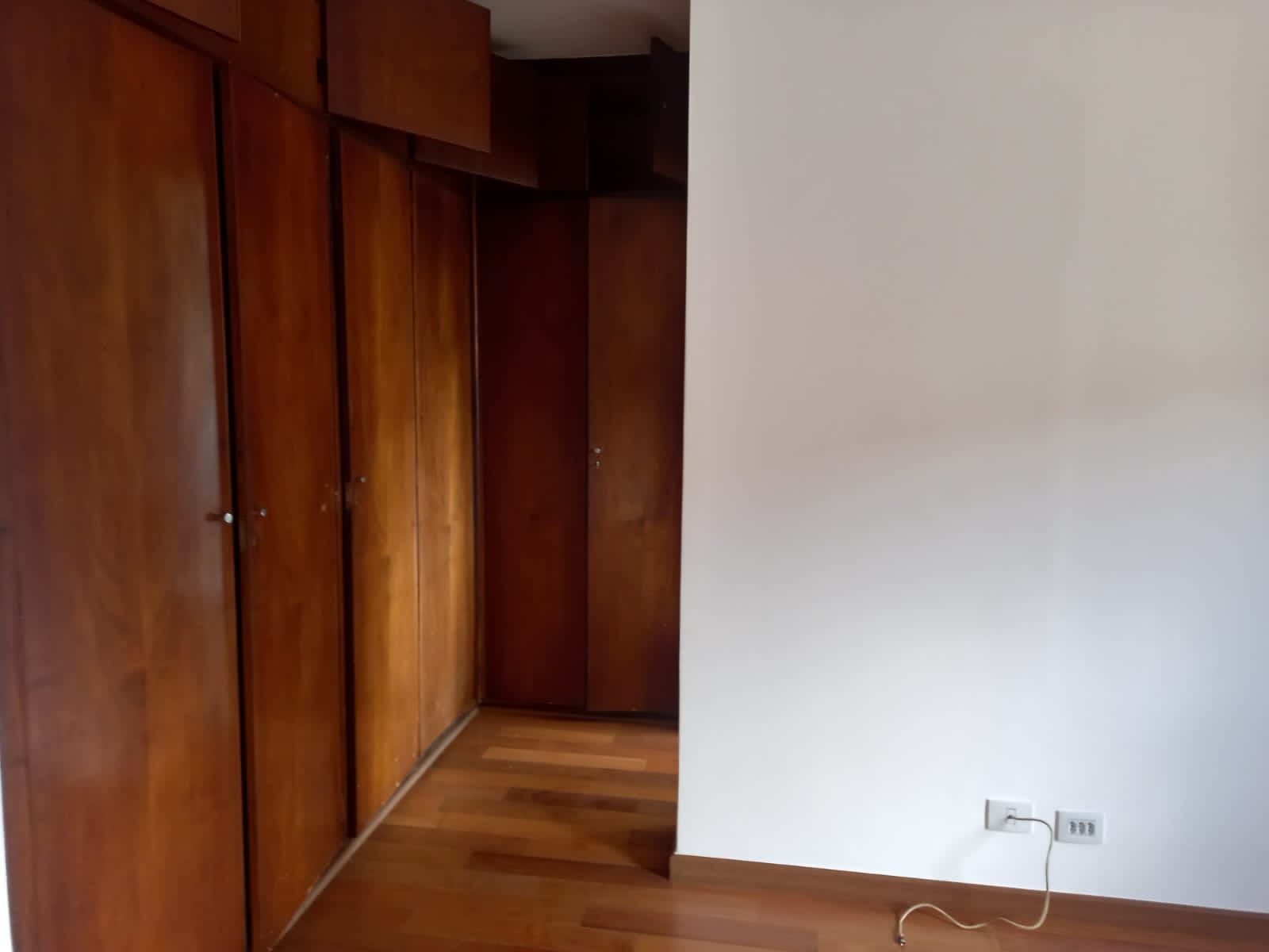 Imagem Sobrado com 3 Quartos à Venda, 181 m²em Jardim Prudência - São Paulo Imagem Sobrado com 3 Quartos à Venda, 181 m²em Jardim Prudência - São Paulo
