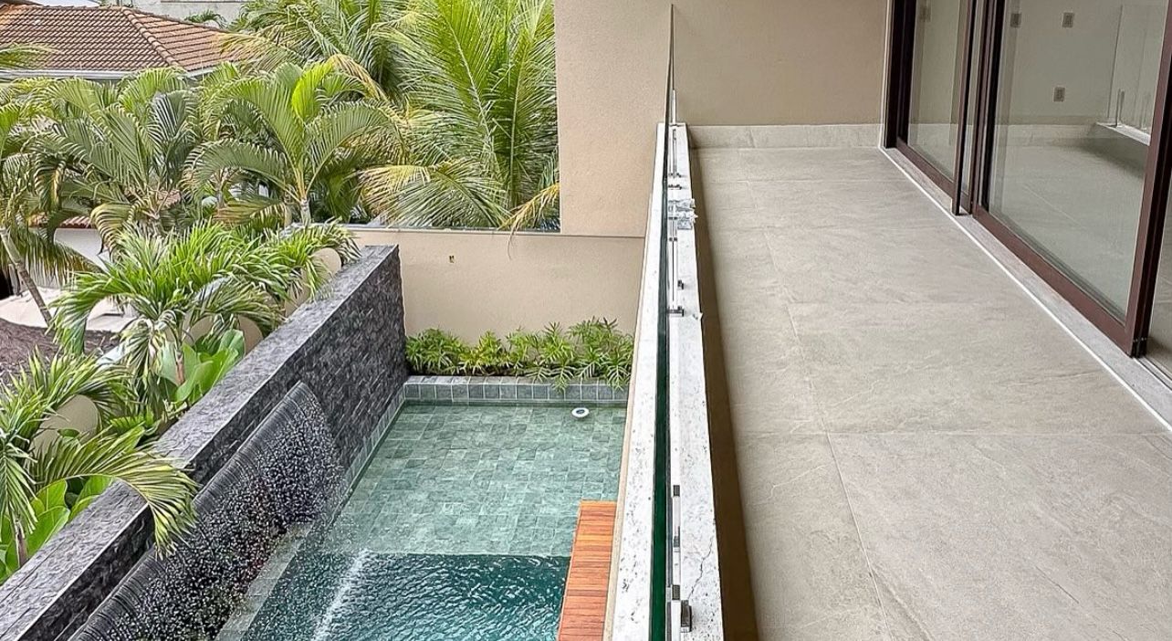 Imagem Sobrado com 5 Quartos à Venda, 660 m²em Residencial Alphaville Flamboyant - Goiânia Imagem Sobrado com 5 Quartos à Venda, 660 m²em Residencial Alphaville Flamboyant - Goiânia