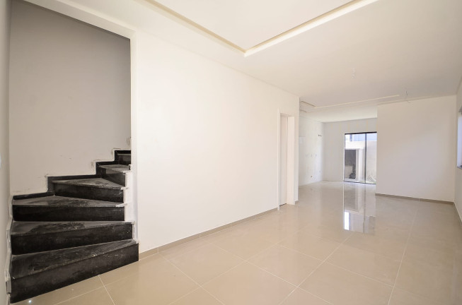 Imagem Sobrado com 3 Quartos à Venda, em Bairro Alto - Curitiba Imagem Sobrado com 3 Quartos à Venda, em Bairro Alto - Curitiba