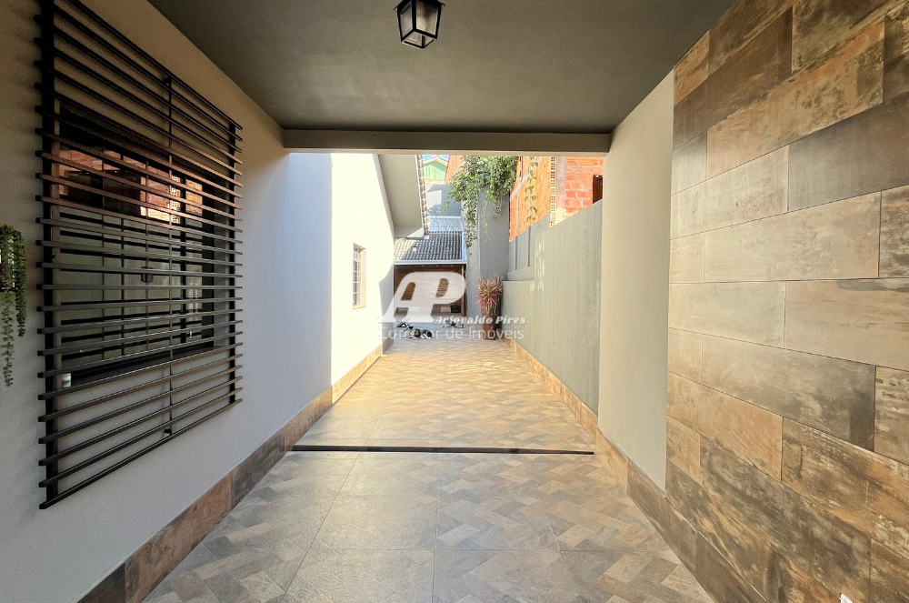 Imagem Casa com 3 Quartos à Venda, 147 m²em Oficinas - Ponta Grossa Imagem Casa com 3 Quartos à Venda, 147 m²em Oficinas - Ponta Grossa