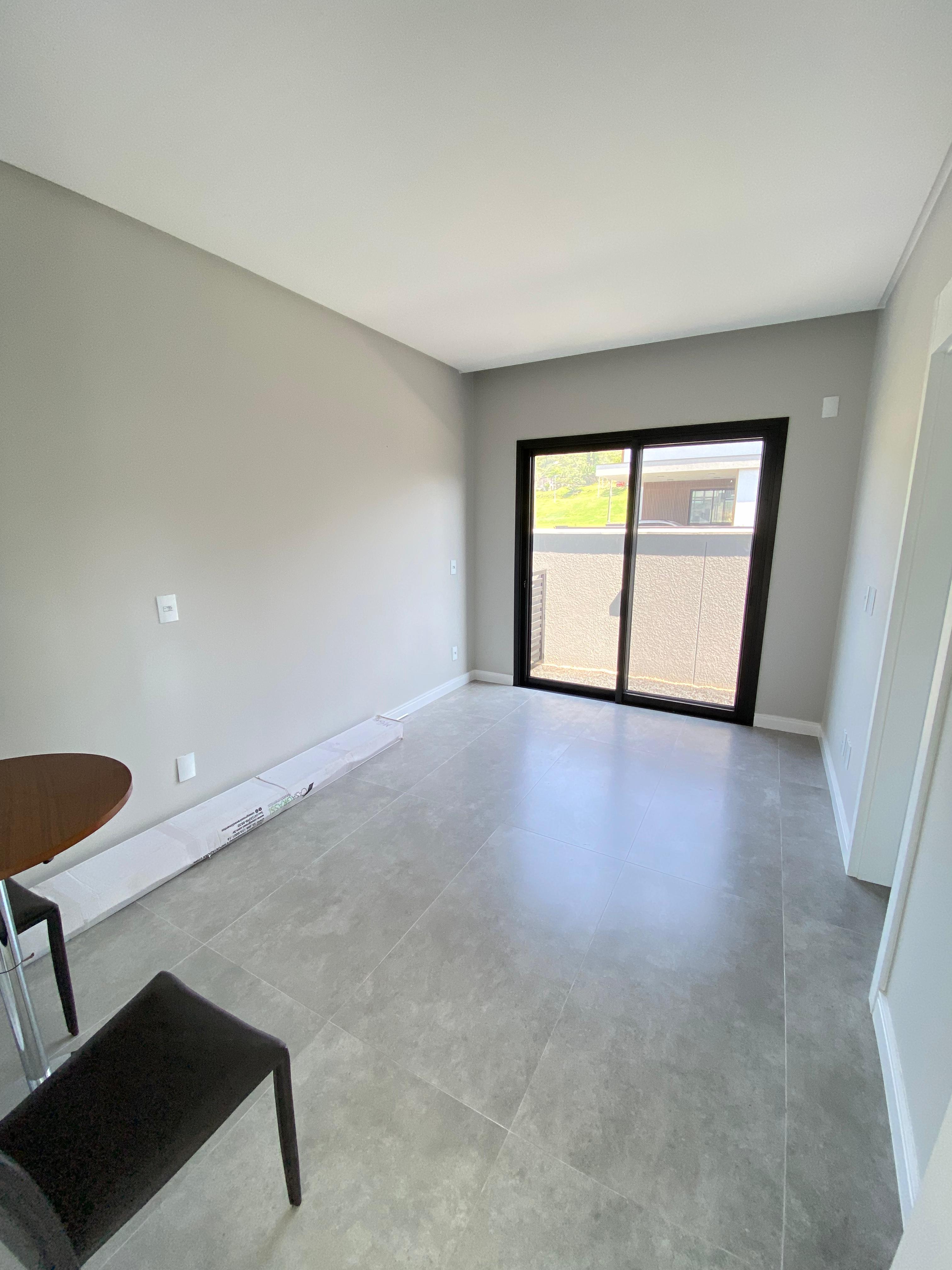 Imagem Casa com 4 Quartos à Venda, 370 m²em Santa Regina - Camboriú Imagem Casa com 4 Quartos à Venda, 370 m²em Santa Regina - Camboriú