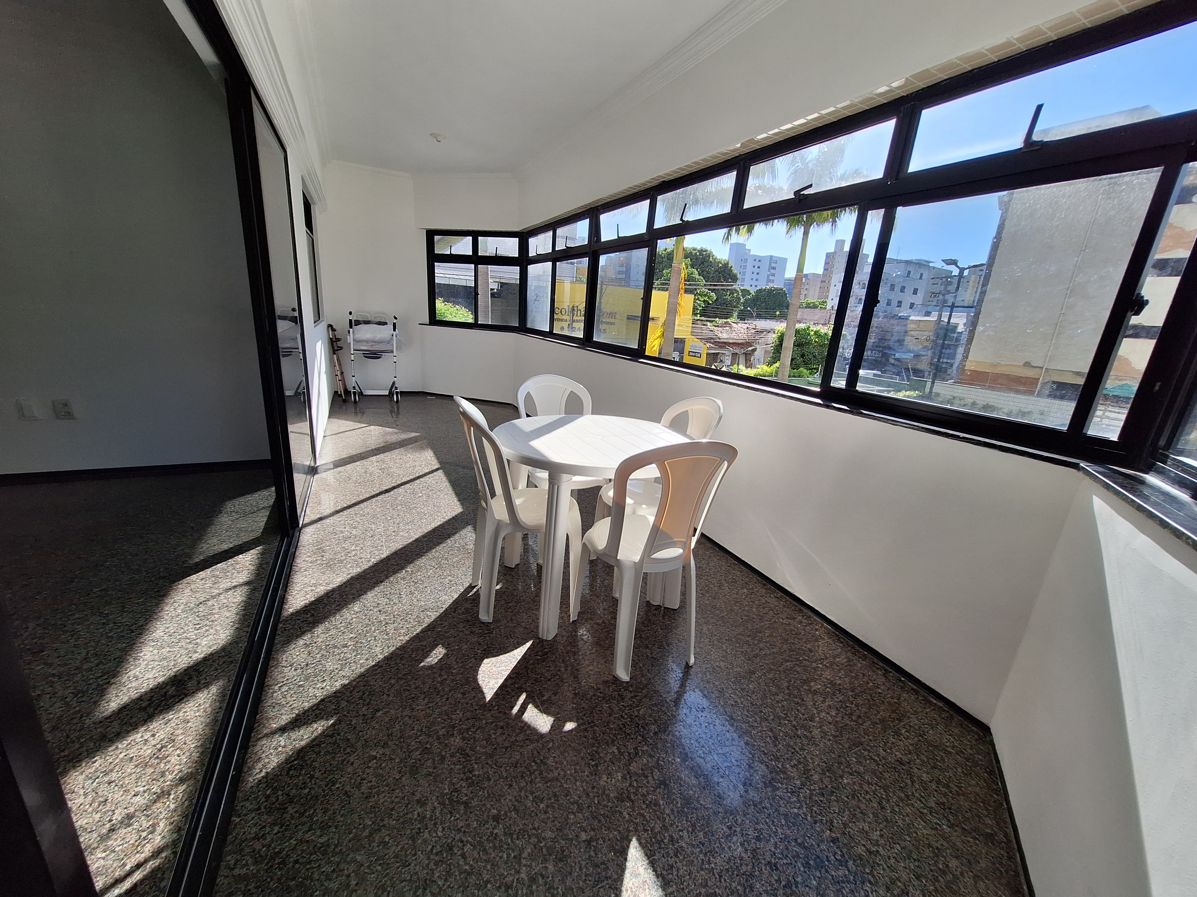 Imagem Apartamento com 3 Quartos à Venda, 197 m²em Aldeota - Fortaleza