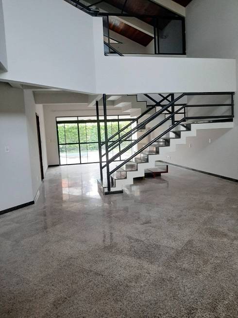 Imagem Casa com 4 Quartos para Alugar, 300 m²em Parque Verde - Belém Imagem Casa com 4 Quartos para Alugar, 300 m²em Parque Verde - Belém