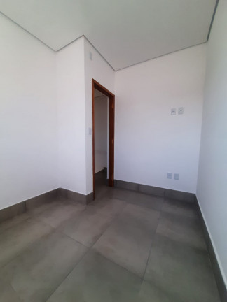 Imagem Casa de Condomínio com 3 Quartos à Venda,  em Chácara Jaguari (Fazendinha) - Santana de Parnaíba