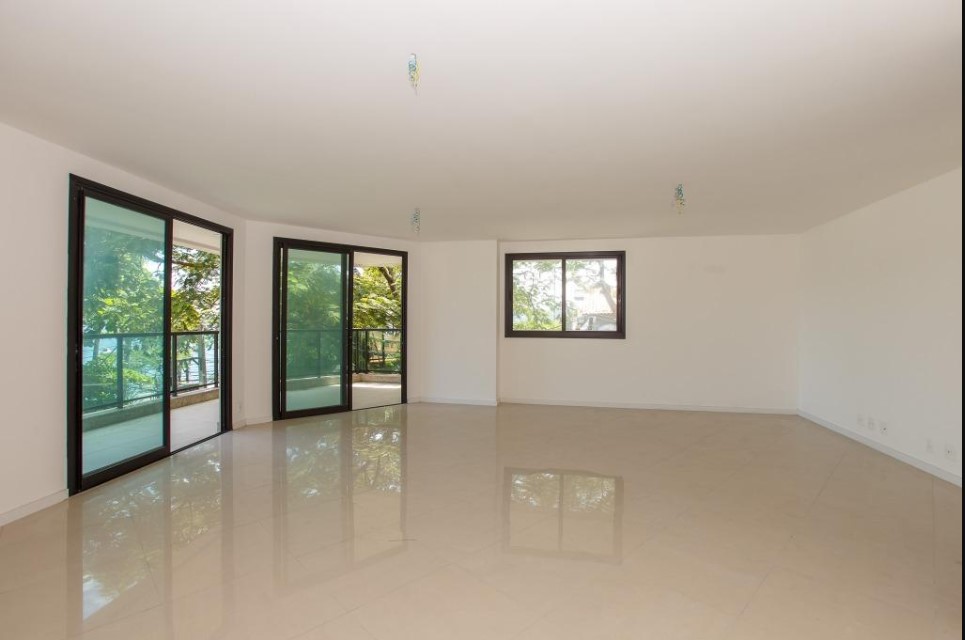 Imagem Cobertura com 4 Quartos à Venda, 239 m² em Charitas - Niterói