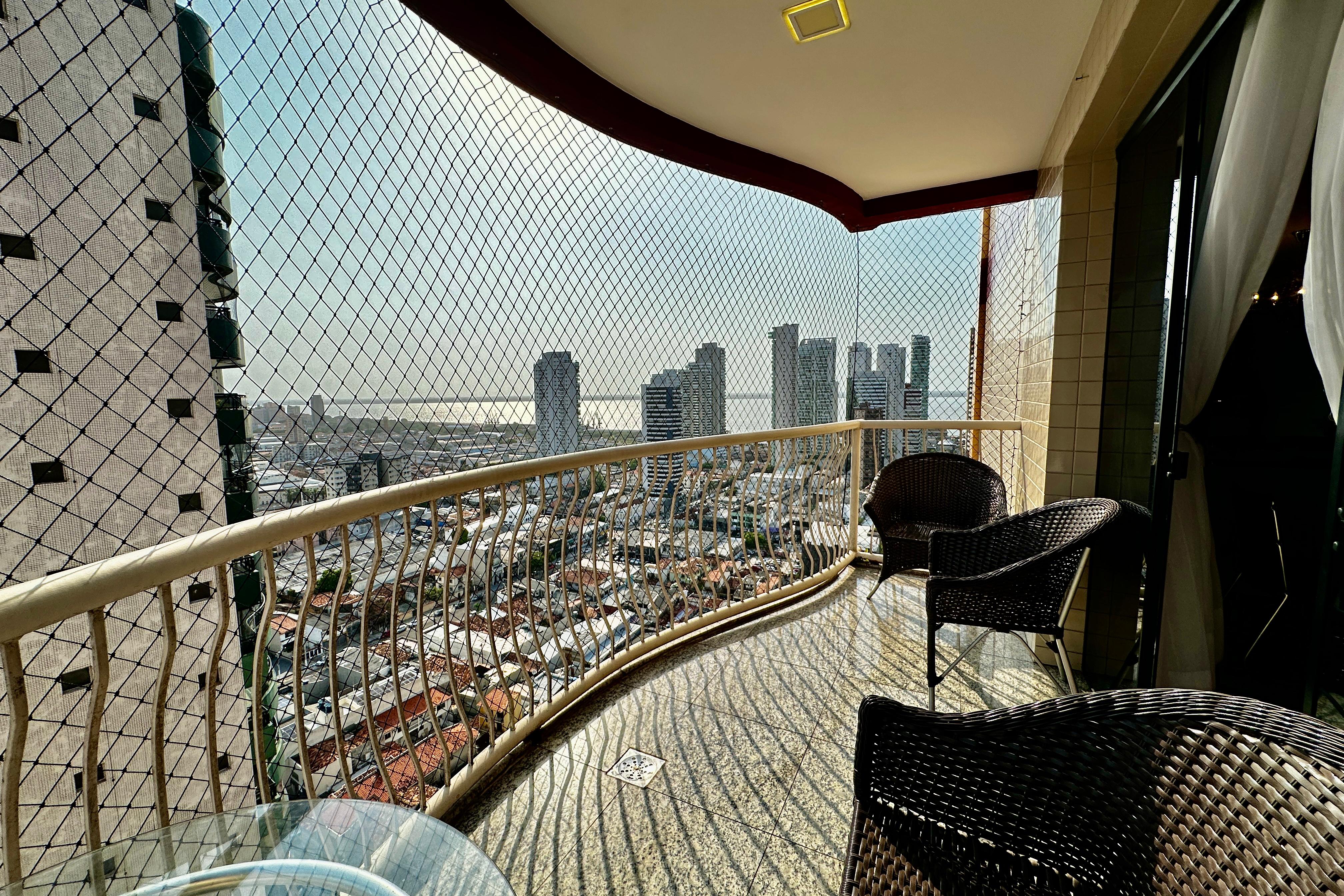 Imagem Apartamento com 3 Quartos à Venda, 125 m²em Umarizal - Belém