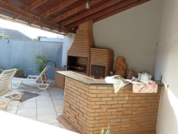 Imagem Casa com 2 Quartos à Venda, 150 m²em Bourbon - Foz do Iguaçu Imagem Casa com 2 Quartos à Venda, 150 m²em Bourbon - Foz do Iguaçu