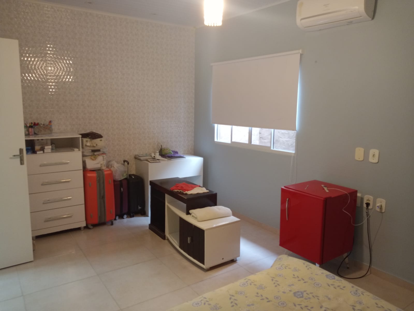 Imagem Casa com 3 Quartos à Venda, 200 m²em siqueira - fortaleza Imagem Casa com 3 Quartos à Venda, 200 m²em siqueira - fortaleza