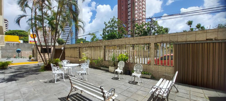 Imagem Apartamento com 2 Quartos à Venda, 76 m² em Candeias - Jaboatão dos Guararapes