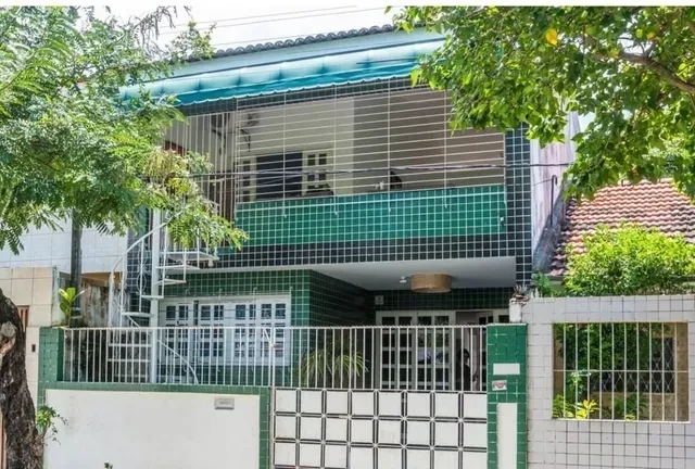 Imagem Casa com 5 Quartos para Alugar, 170 m² em Arruda - Recife Imagem Casa com 5 Quartos para Alugar, 170 m² em Arruda - Recife
