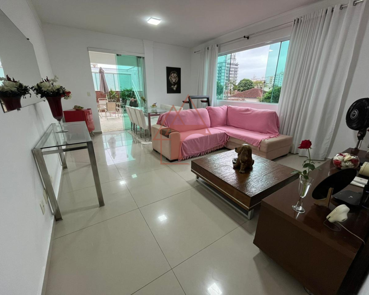 Imagem Sobrado com 3 Quartos à Venda, 151 m²em Embaré - Santos
