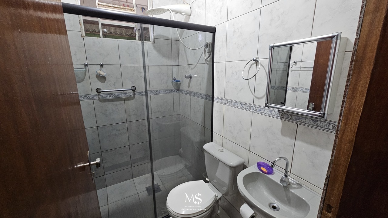 Imagem Sobrado com 5 Quartos à Venda, 275 m² em Setor Leste (Gama) - Brasília