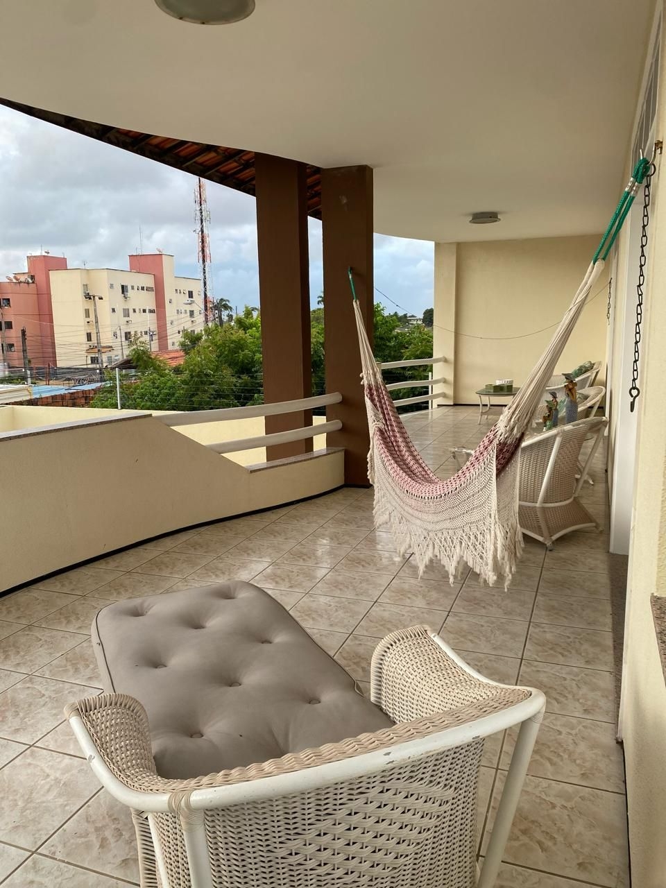 Imagem Casa com 5 Quartos para Alugar, 435 m²em Engenheiro Luciano Cavalcante - Fortaleza Imagem Casa com 5 Quartos para Alugar, 435 m²em Engenheiro Luciano Cavalcante - Fortaleza