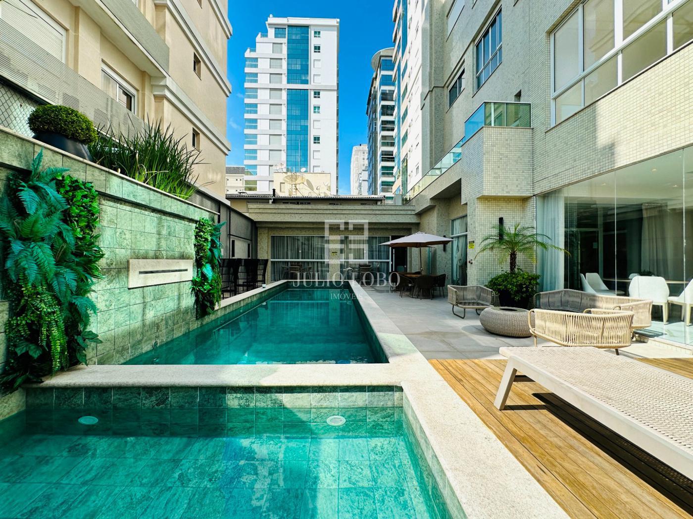Imagem Apartamento com 4 Quartos à Venda, 180 m² em Meia Praia  - Itapema