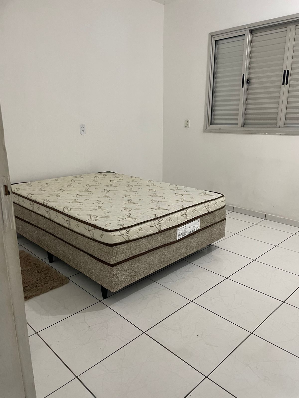 Imagem Casa com 2 Quartos para Temporada, 120 m²em Boqueirão - Praia Grande