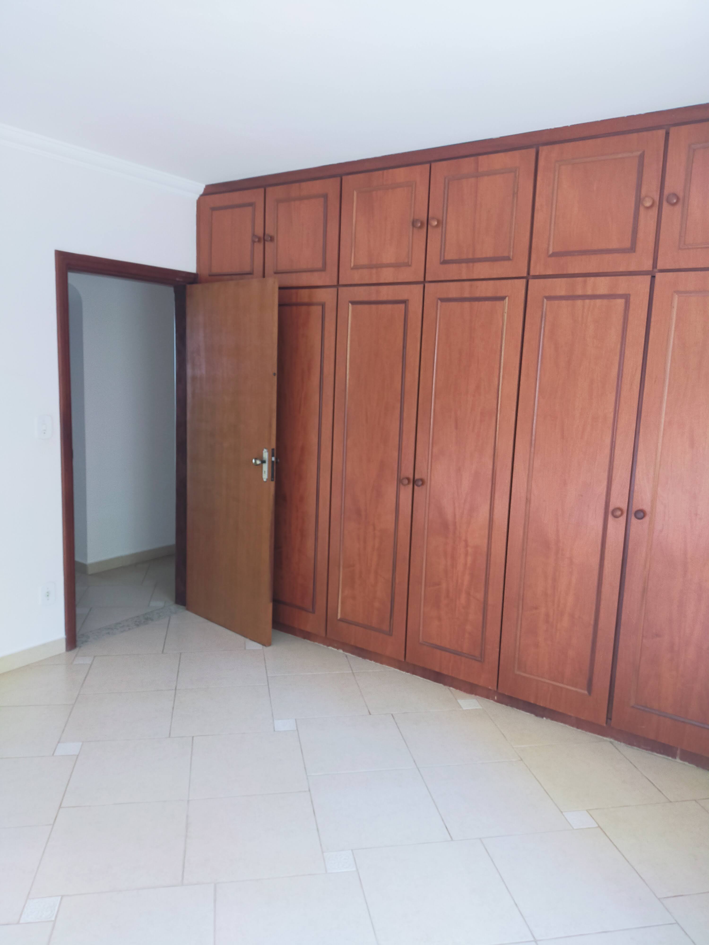 Imagem Apartamento com 3 Quartos à Venda ou Locação, 212 m²em Cambuí - Campinas