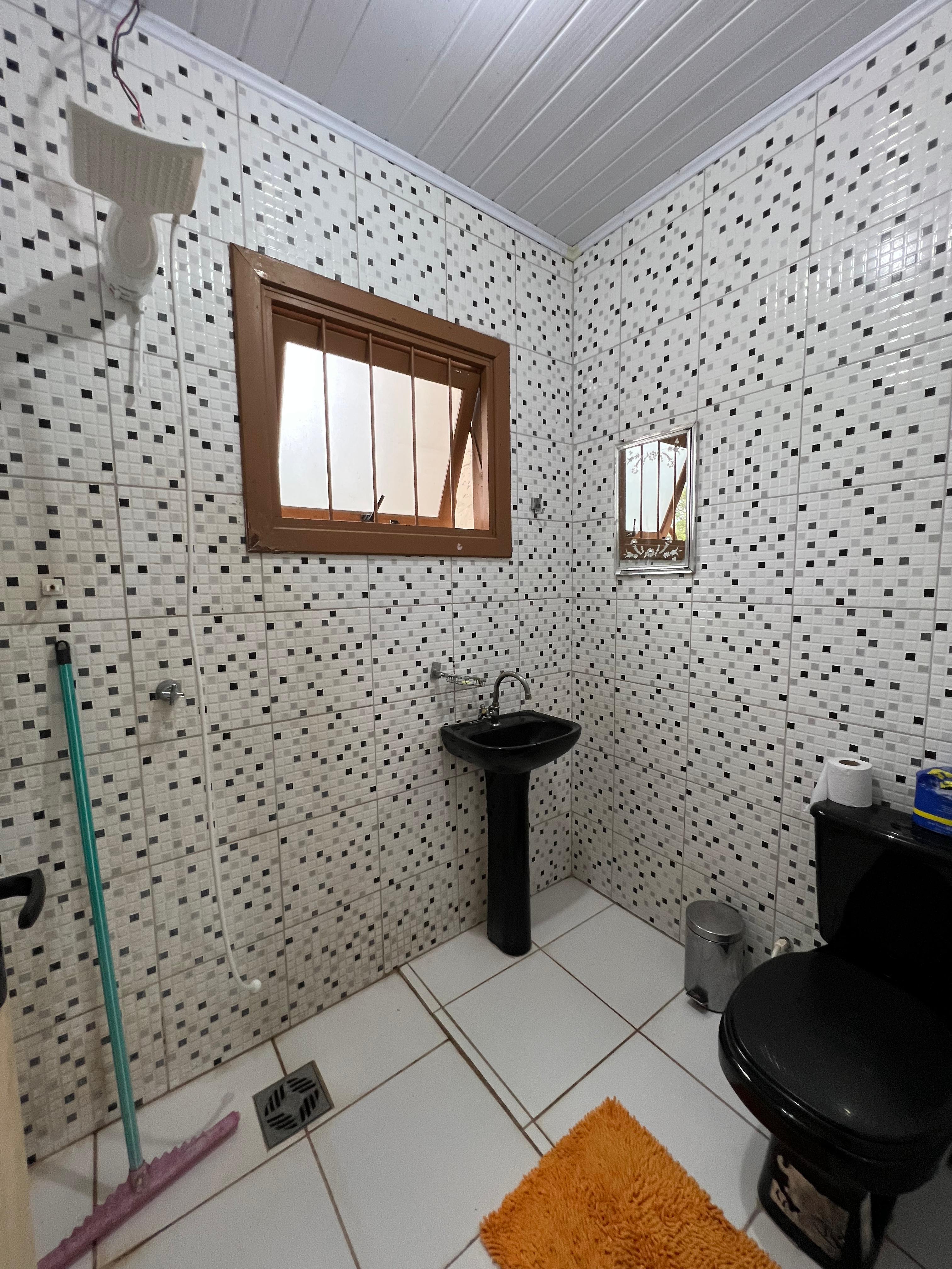 Imagem Chácara com 2 Quartos à Venda, 14.000 m² em Lomba Grande - Novo Hamburgo
