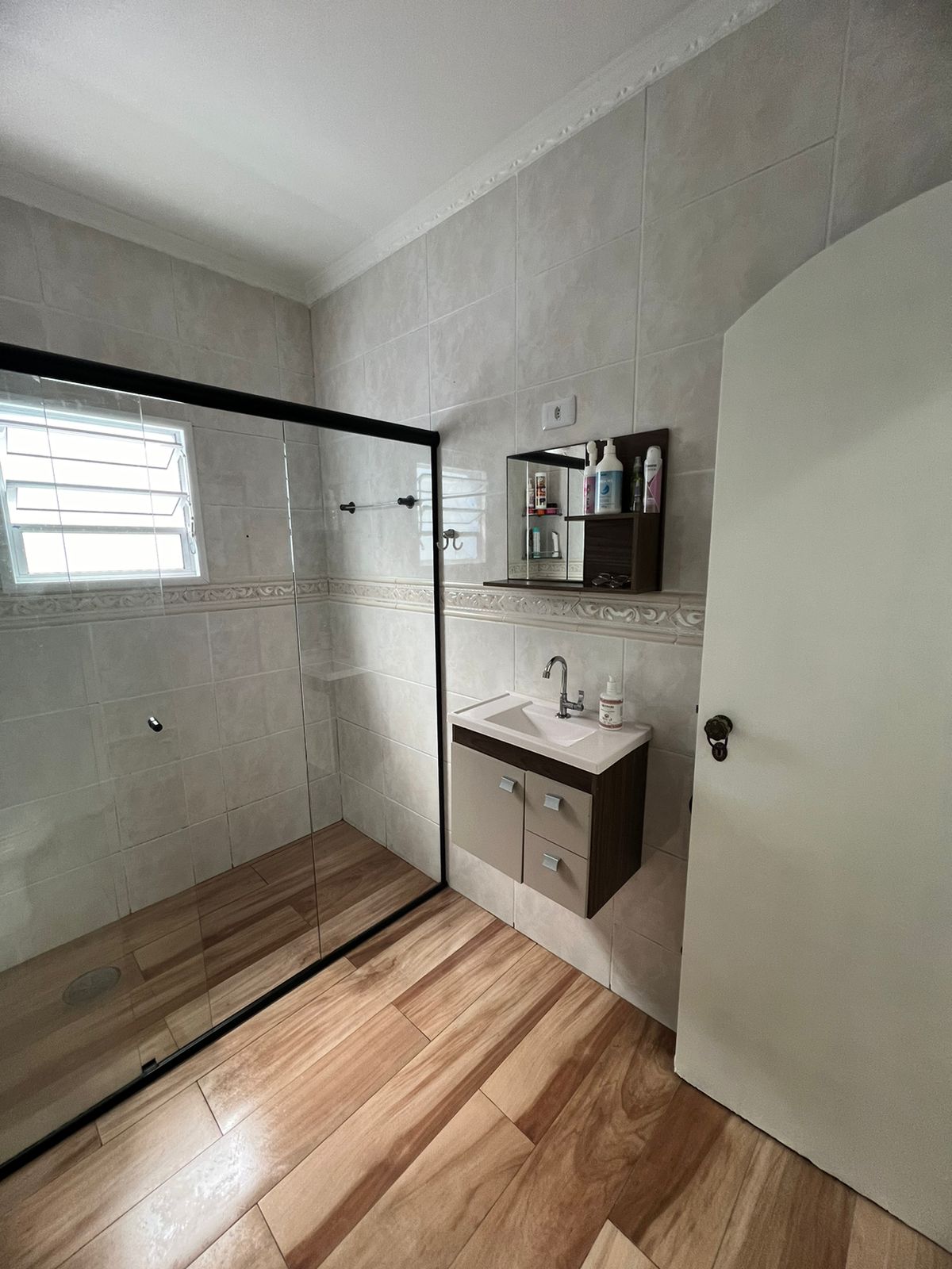 Imagem Casa com 3 Quartos para Alugar, 200 m² em Jardim Alzira - São Paulo