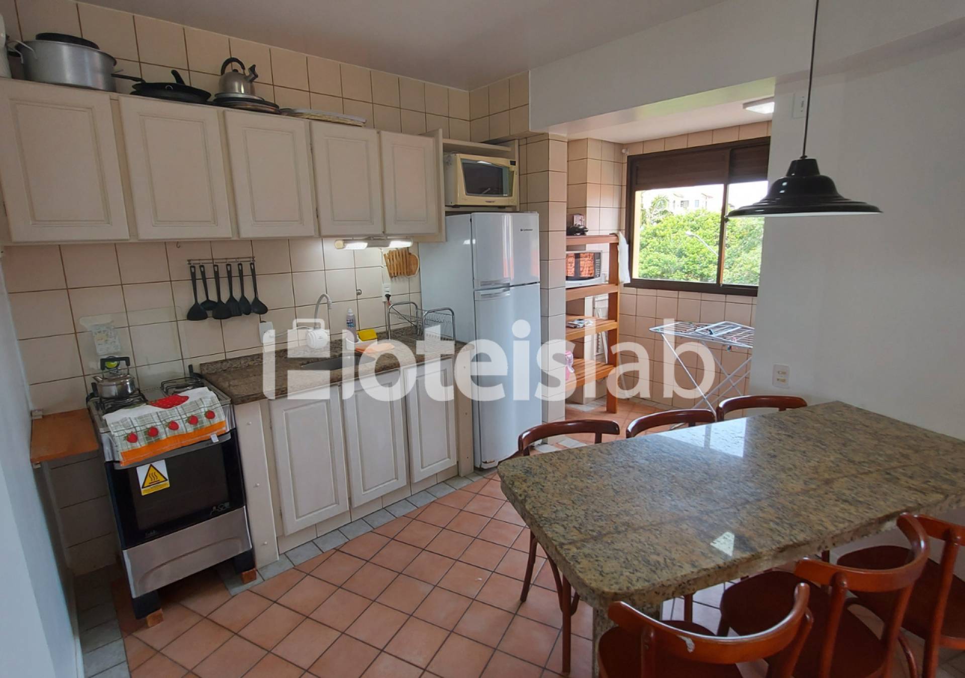 Imagem Apartamento com 2 Quartos à Venda, 96 m²em Canasvieiras - Florianópolis Imagem Apartamento com 2 Quartos à Venda, 96 m²em Canasvieiras - Florianópolis